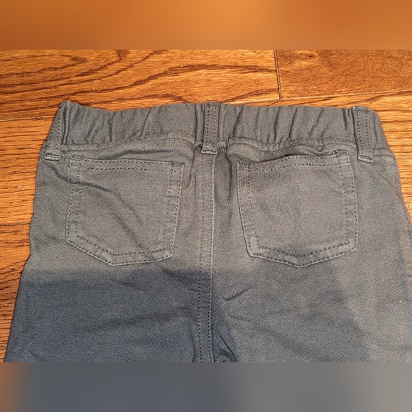 Carter's Size 5 Kids Pants with Cat Knees New without tags - Picture 4 of 6